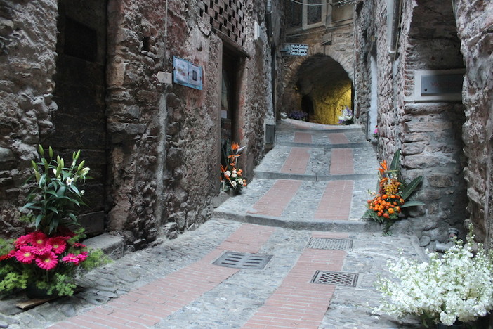 'Carugi In Fiore' a Dolceacqua