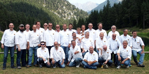 Domani a Civezza e poi al Monte Calvario: proseguono i concerti itineranti del coro Mongioje