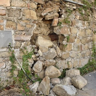 Sanremo: franato il muro alla 'Vesca', ieri mattina sopralluogo del Comune ma deve intervenire l'Anas