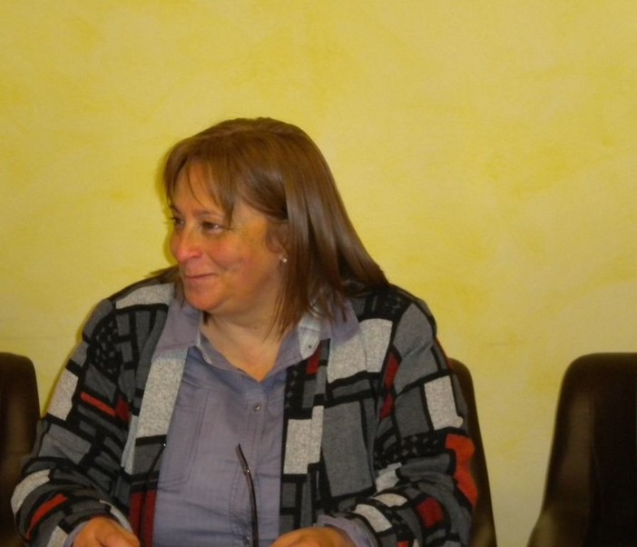 Cipressa: riduzione delle aliquote Imu, il sindaco Gianna Spinelli, replica alle affermazioni del consigliere di minoranza Mauro Spinelli Cipressa: riduzione delle aliquote Imu, il sindaco Gianna Spinelli, replica alle affermazioni del consigliere di minoranza Mauro Spinelli