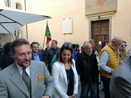 Bordighera da oggi è 'Città': la cerimonia e la presentazione del nuovo stemma oggi nel paese alto (Foto e Video) Bordighera da oggi è 'Città': la cerimonia e la presentazione del nuovo stemma oggi nel paese alto (Foto e Video)