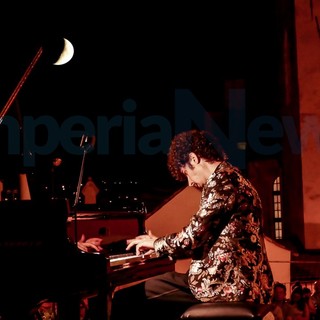 Cervo: la magia della Luna e della musica di Federico Colli nelle foto del concerto di ieri