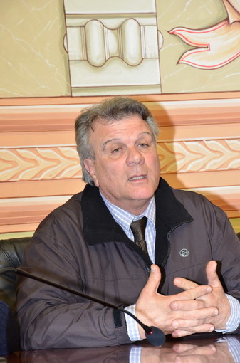 Imperia: rinviato a giudizio l'ex Assessore di Diano Marina, Bruno Manitta insieme a 3 operai Imperia: rinviato a giudizio l'ex Assessore di Diano Marina, Bruno Manitta insieme a 3 operai