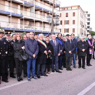 Sanremo: attentato di Nassiriya, il presidente Piana alla celebrazione "Il loro sacrificio non sarà mai dimenticato" Sanremo: attentato di Nassiriya, il presidente Piana alla celebrazione "Il loro sacrificio non sarà mai dimenticato"