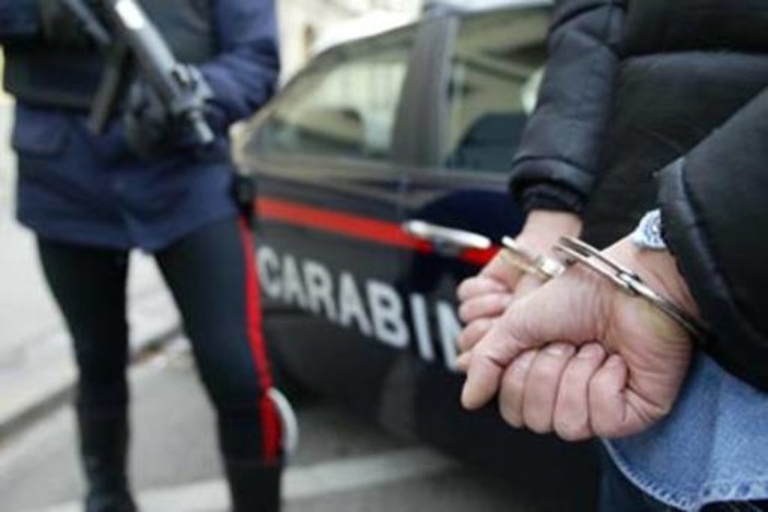 Sanremo: 62enne arrestato dai Carabinieri per maltrattamenti e vessazioni alla moglie Sanremo: 62enne arrestato dai Carabinieri per maltrattamenti e vessazioni alla moglie