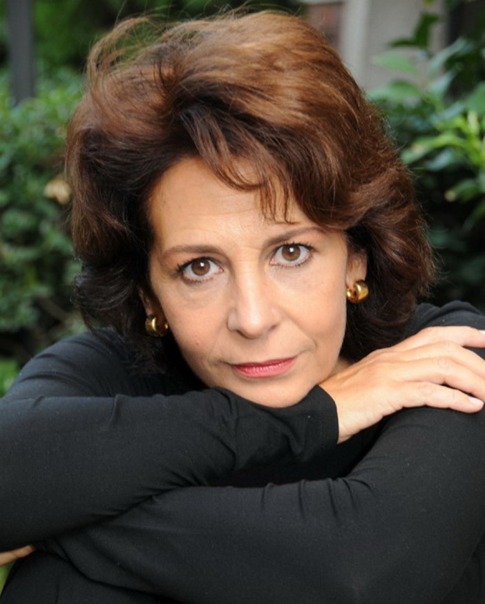 Cloris Brosca Cloris Brosca