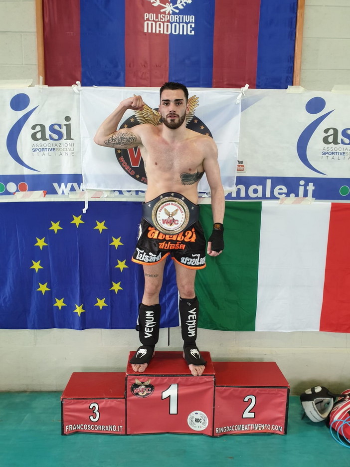 Ai Campionati italiani wfc di kick boxing, Ludovico Cento conquista la cintura di campione italiano nel settore della loow kick meno 78 kg Ai Campionati italiani wfc di kick boxing, Ludovico Cento conquista la cintura di campione italiano nel settore della loow kick meno 78 kg