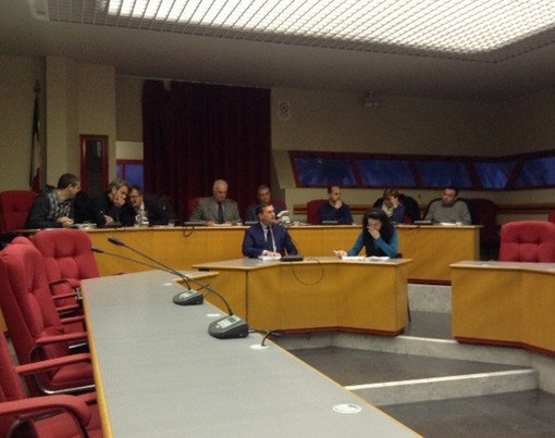 Taggia: il gruppo di opposizione 'Insieme' risponde alle dichiarazioni del Sindaco Vincenzo Genduso Taggia: il gruppo di opposizione 'Insieme' risponde alle dichiarazioni del Sindaco Vincenzo Genduso