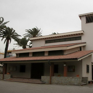 Bordighera: dopo il Triduo al Santuario di Sant'Antonio si celebra oggi in via Roseto la Festa Patronale Bordighera: dopo il Triduo al Santuario di Sant'Antonio si celebra oggi in via Roseto la Festa Patronale