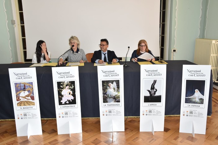 I tarocchi per scoprire Italo Calvino: a Sanremo un percorso di immagini e parole a misura di bambino