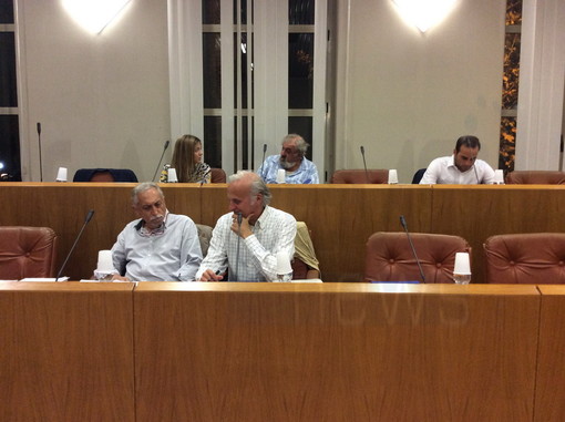 Ventimiglia: il Consiglio comunale straordinario si apre con la modifica di alcune deleghe agli assessori Ventimiglia: il Consiglio comunale straordinario si apre con la modifica di alcune deleghe agli assessori