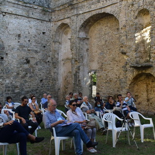 Bajardo: domani secondo appuntamento nella chiesa terremotata: lezione dantesca tra i ruderi antichi