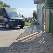 Donna introduce droga nel carcere di Sanremo: hashish, cocaina e morfina intercettate grazie ai controlli e ai cani antidroga