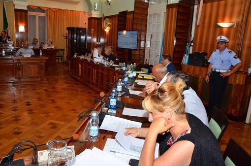 Sanremo: questa sera torna il Consiglio comunale per l'affidamento dei servizi di igiene urbana ad Amaie Energia