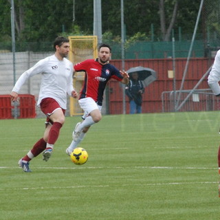 Calcio: vittoria interna del Ventimiglia sulla Loanesi, le più belle foto di Franco Rebaudo