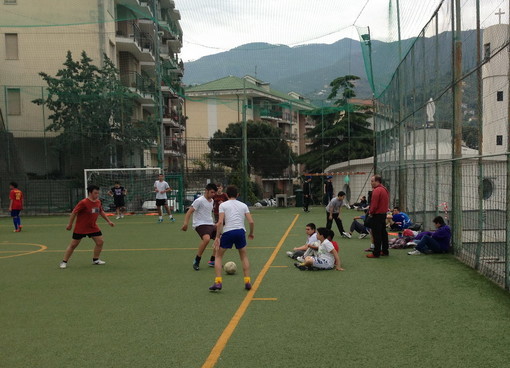 Amichevole di calcio a 5 tra i ragazzi del centro di aggregazione giovanile di Sanremo e Taggia