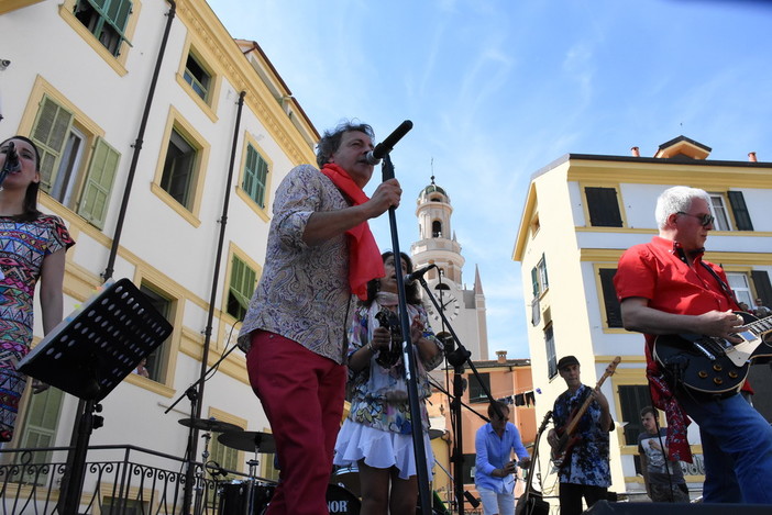 Riva Ligure: questa sera in piazza Ughetto concerto di beneficienza per l'Enea con i 'Nuovi Solidi'