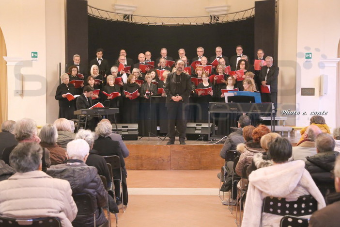 Trasferta a Cagnes-sur-Mer per il Coro Filarmonico Musica Nova di Sanremo Trasferta a Cagnes-sur-Mer per il Coro Filarmonico Musica Nova di Sanremo