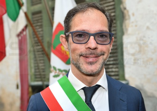 Tangenti, Luigino Dellerba sospeso dalla carica di sindaco di Aurigo: in consiglio provinciale subentra il primo cittadino di Bordighera Vittorio Ingenito