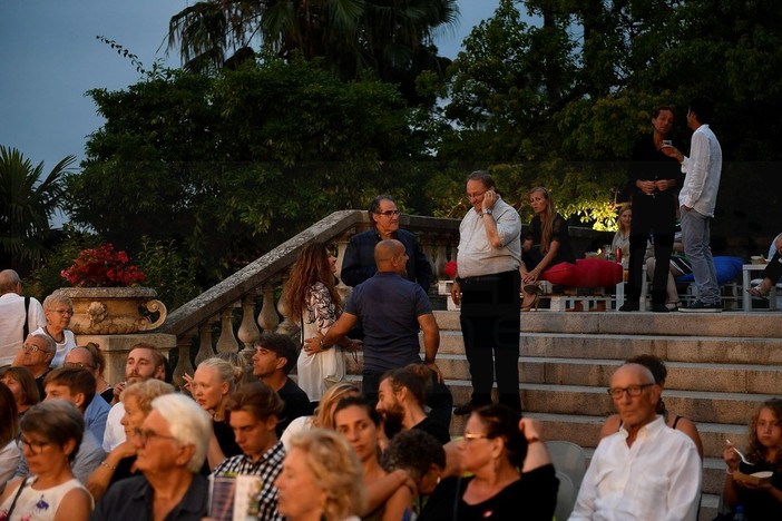 Bordighera: previsioni del tempo avverse, spostato al Palazzo del Parco il concerto dei Giardini Lowe Bordighera: previsioni del tempo avverse, spostato al Palazzo del Parco il concerto dei Giardini Lowe