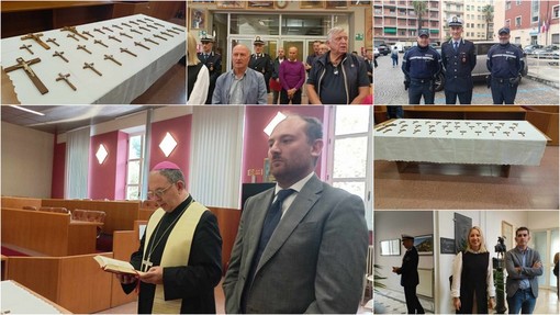 Ventimiglia, in Comune tornano i crocifissi. Il vescovo Suetta: "Iniziativa che non contrasta con la laicità dello Stato" (Foto e video)