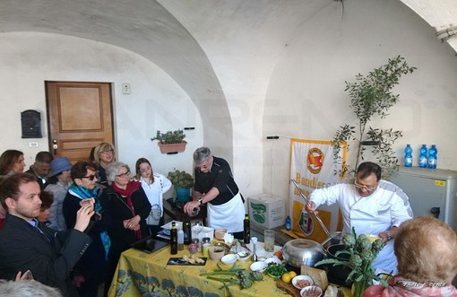 Perinaldo: domenica prossima sulla piazza del centro storico la 18a edizione di 'CarciofArt'