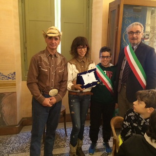 Pontedassio ieri l'elezione del Sindaco del Consiglio Comunale dei Ragazzi, Tommaso Anselmi