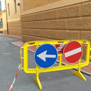 Imperia: alcuni pezzi di cornicione caduti dalla Basilica di San Giovanni, intervento dei Vigili del Fuoco (Foto)