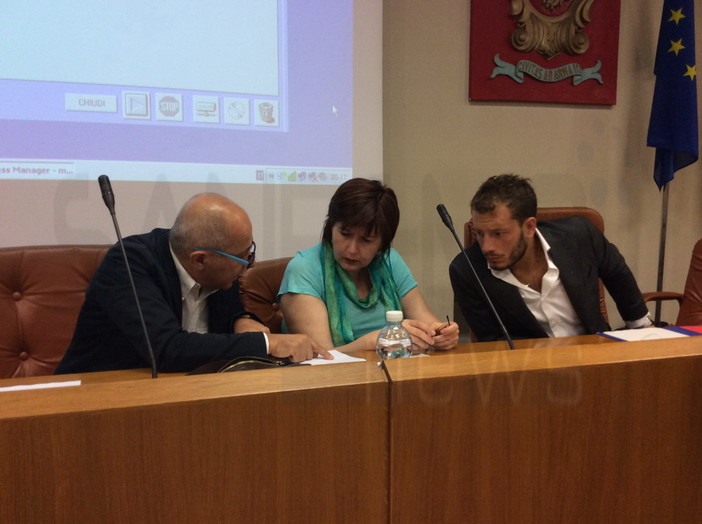 Puc e collettamento rifiuti verso Mentone: c'è l'ok del Consiglio comunale di Ventimiglia