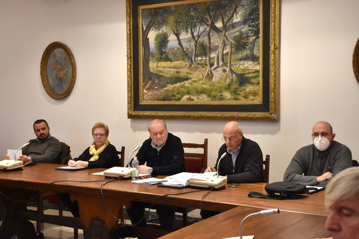 Ospedaletti: questa sera torna a riunirsi il Consiglio comunale, ultima assise del 2023 Ospedaletti: questa sera torna a riunirsi il Consiglio comunale, ultima assise del 2023