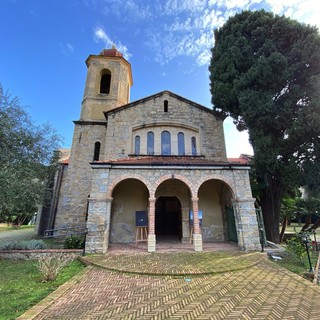 Bordighera: venerdì prossimo all'ex Chiesa Anglicana il secondo appuntamento con 'Equi...libri'