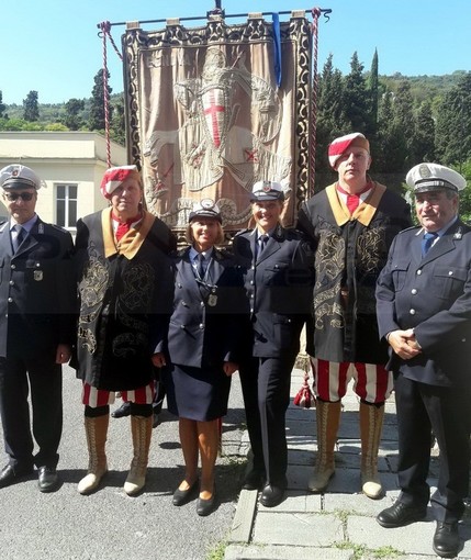 Genova: anche le Polizie Locali della nostra provincia alla giornata del ricordo dei caduti (Fotoe Video) Genova: anche le Polizie Locali della nostra provincia alla giornata del ricordo dei caduti (Fotoe Video)