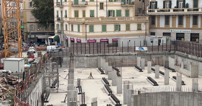 Piazza Eroi, sul park si stringe la tenaglia sul Comune: CEA chiede 166mila euro, Idroedil ed Ecoscavi ne vogliono 600mila Piazza Eroi, sul park si stringe la tenaglia sul Comune: CEA chiede 166mila euro, Idroedil ed Ecoscavi ne vogliono 600mila