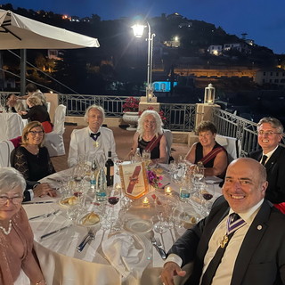 Sanremo: è tornata sabato scorso al Golf degli Ulivi la cena di gala degli 'Chevaliers de Provence' (Foto) Sanremo: è tornata sabato scorso al Golf degli Ulivi la cena di gala degli 'Chevaliers de Provence' (Foto)