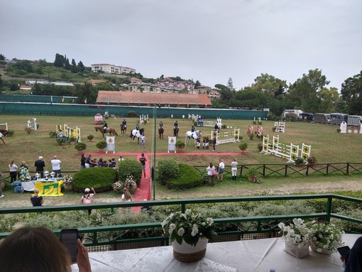 Ippica: al Solaro in gara 150 cavalieri e 250 cavalli con il Concorso Internazionale di equitazione salto ostacoli di Sanremo