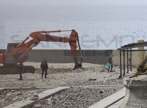 Sanremo: anche oggi in molti hanno 'disobbedito' e sono andati al porto, in spiaggia e sulla ciclabile (Foto)