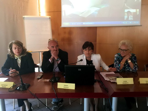 Imperia: "Cosa fai nella vita? Niente, sono casalinga", oggi un convegno sul lavoro 'non riconosciuto'