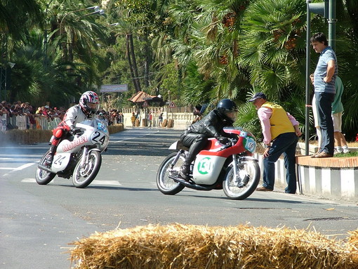 Ospedaletti: per la Rievocazione Storica al circuito anche la Libreria Casella Ospedaletti: per la Rievocazione Storica al circuito anche la Libreria Casella