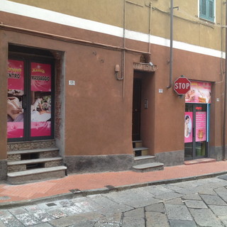 Imperia: dopo il sequestro del centro massaggi di via XXV Aprile, torna un centro in via Cascione