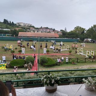 Ippica: al Solaro in gara 150 cavalieri e 250 cavalli con il Concorso Internazionale di equitazione salto ostacoli di Sanremo