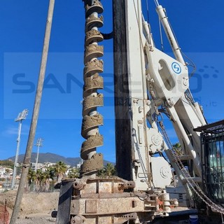 Sanremo: imprevisto alle palificazioni del Palasport di Pian di Poma, dal Comune confermano la regolarità dell'intervento Sanremo: imprevisto alle palificazioni del Palasport di Pian di Poma, dal Comune confermano la regolarità dell'intervento