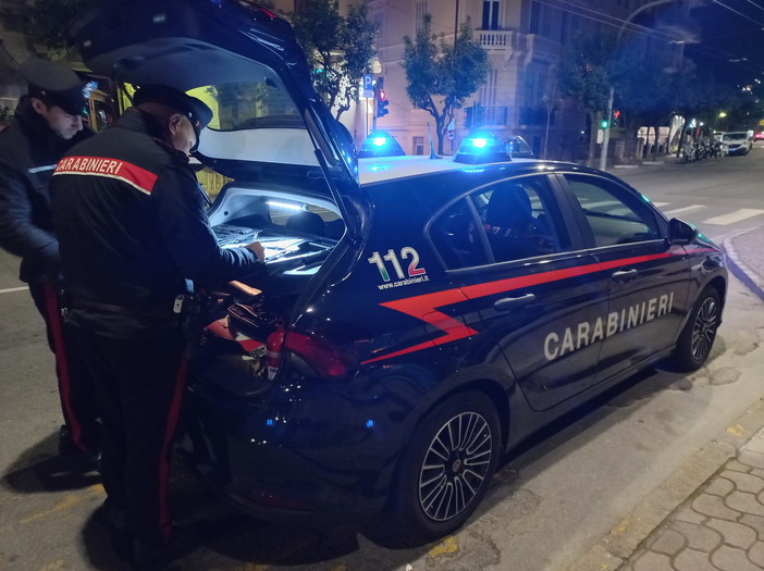 Bordighera: sul treno ruba lo zaino con Pc e Ipad a una studentessa, rintracciato e arrestato un 26enne libico