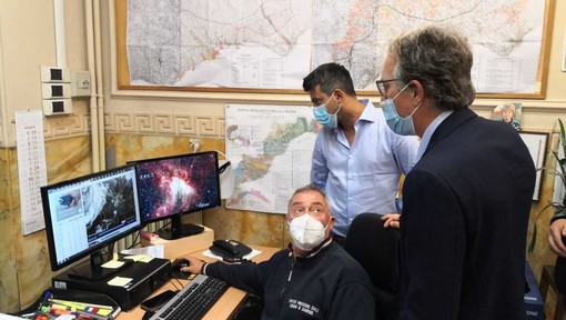 Sanremo: maltempo e allerta 'rossa', scuole chiuse e a rischio mercato ambulante e rally, la decisione entro le 16 (Video)