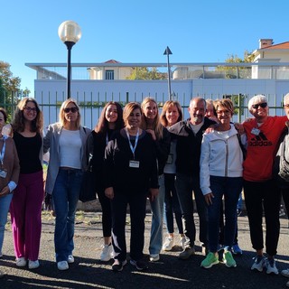 "Camminiamo insieme per la salute mentale", a Bordighera una passeggiata per promuovere inclusione e lotta allo stigma (Foto e video)