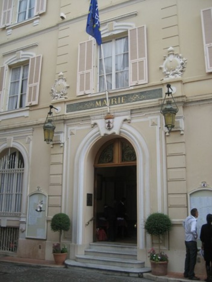 Hai una macchina elettrica? A Monte-Carlo il parcheggio è gratis