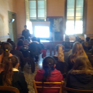 'Cyberbullismo 0 in condotta': a Pieve di Teco e Pontedassio due incontri con giovani e genitori