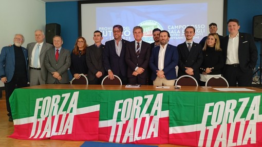 Congresso provinciale, Forza Italia sceglie coordinamento unito guidato da Simone Baggioli (Foto e video) Congresso provinciale, Forza Italia sceglie coordinamento unito guidato da Simone Baggioli (Foto e video)