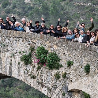 "Osserva, scatta e riscopri": successo per CromoScatto a Dolceacqua (Foto)