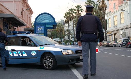 Ventimiglia: 49enne denunciato dalla Polizia per il furto di un portafogli