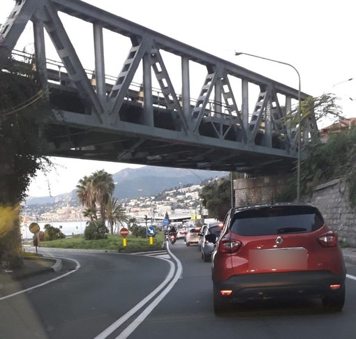 Code ai confini tra Italia e Francia: Mulè (FI) “Porre fine a cortocircuito che danneggia territorio e lavoratori”